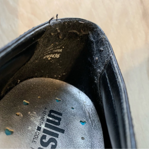 Plaid Heels with Black Tips - Picture 4 of 10